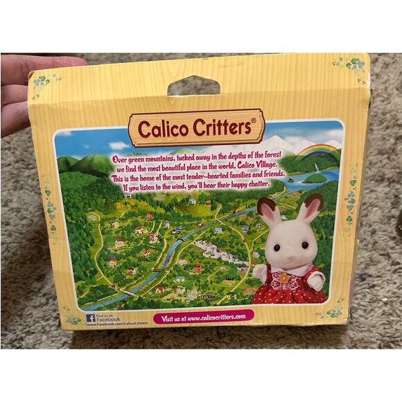 NEW Calico Critters Sylvanian Families Hopscotch Bunny Rabbit Family of 4 New - Picture 2 of 5